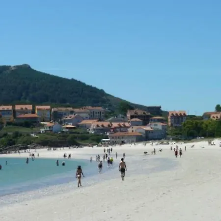 En Con Terraza Y Parking Holiday home Finisterre